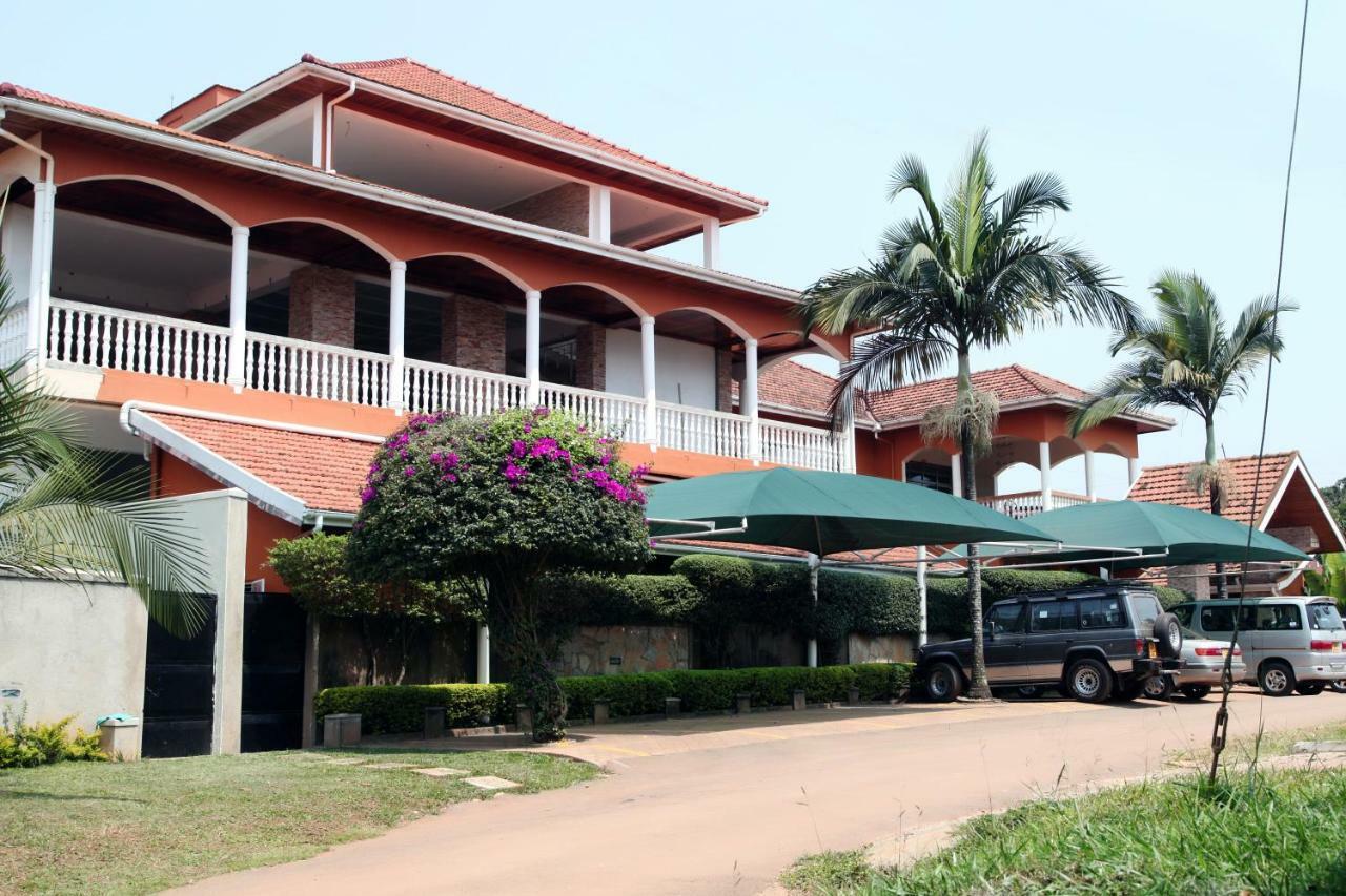 Airport View Hotel Entebbe Ngoại thất bức ảnh